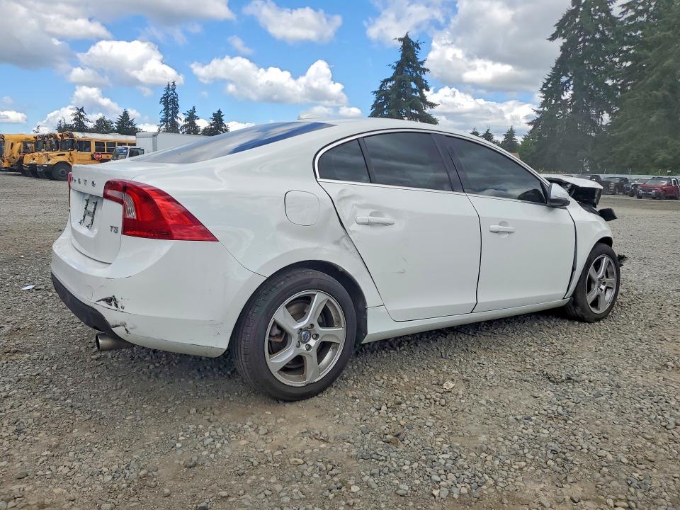 2013 Volvo S60 VIN YV1612FS5D2197991 COPART salvage auction — FRONT END, Wa - Bill Of Sale-Parts Only, sold $200 on 2026-07-10 (photo 3)