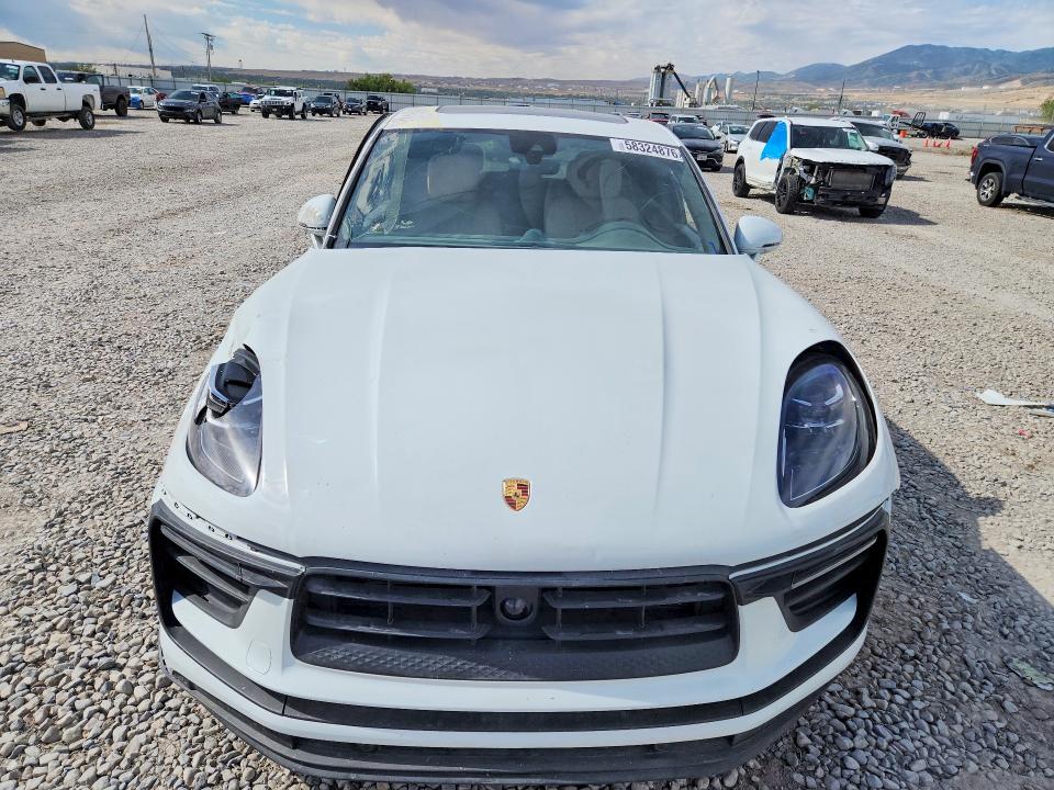 2023 Porsche Macan VIN WP1AA2A50PLB00727 COPART salvage auction — SIDE, TX - SALVAGE VEHICLE TITLE, sold $8,100 on 2026-07-10 (photo 5)