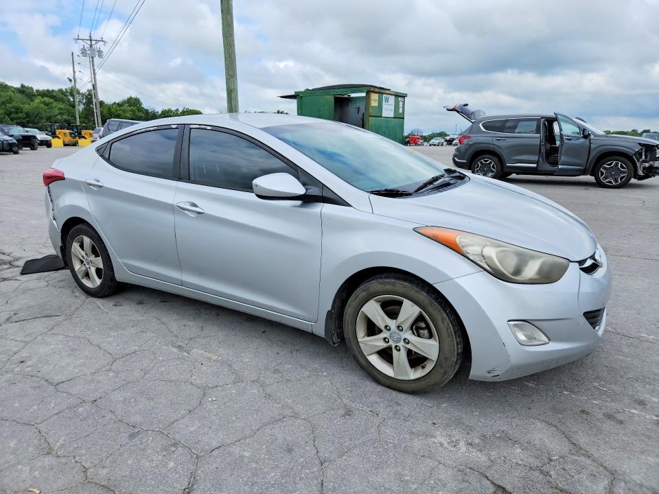 2013 Hyundai Elantra VIN KMHDH4AE6DU861074 COPART salvage auction — MINOR DENT/SCRATCHES, Tn - Certificate Of Title, sold $1,700 on 2026-07-13 (photo 4)
