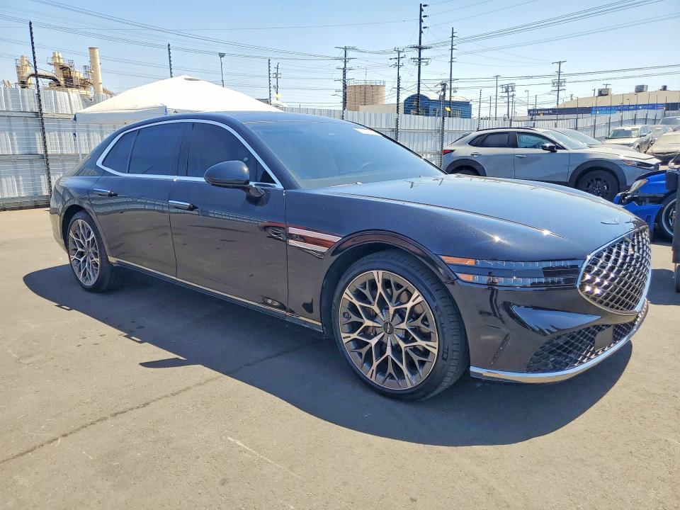 2025 Genesis G90 VIN KMTFC4SD6SU049774 COPART salvage auction — MINOR DENT/SCRATCHES, CA - SALVAGE CERTIFICATE (P), sold $52,000 on 2026-07-27 (photo 4)