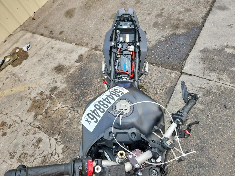 2018 Yamaha Mt VIN JYARN53E1JA002828 COPART salvage auction — FRONT END, CO - PUBLIC - SALVAGE TITLE, sold $3,700 on 2026-08-03 (photo 5)