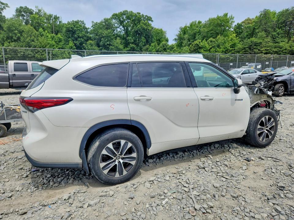 2020 Toyota VIN 5TDHBRCH7LS506087 COPART salvage auction — FRONT END, Md - Cert Of Salvage > 75% Damage, sold $9,400 on 2026-07-21 (photo 3)