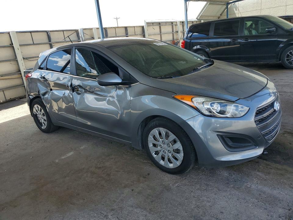 2017 Hyundai Elantra VIN KMHD35LH0HU372106 COPART salvage auction — SIDE, Tx - Salvage Vehicle Title, sold $975 on 2026-07-06 (photo 4)