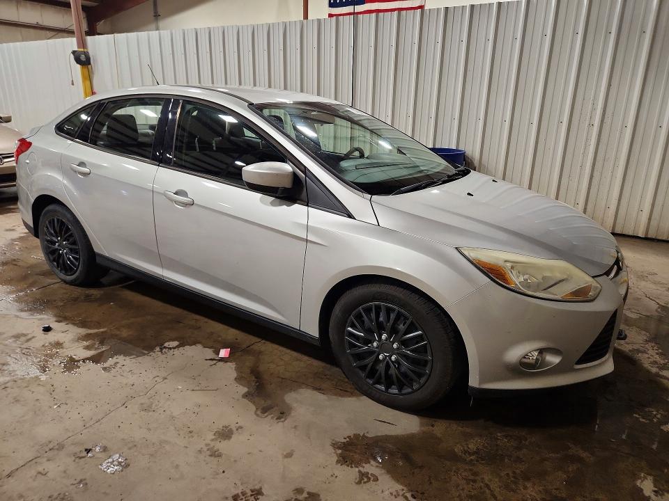 2012 Ford Focus VIN 1FAHP3F2XCL193534 COPART salvage auction — ROOF, PA - CERTIFICATE OF SALVAGE, sold $425 on 2026-07-02 (photo 4)