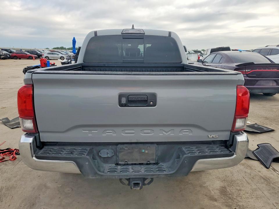 2018 Toyota Tacoma VIN 3TMCZ5AN2JM134744 COPART salvage auction — VANDALISM, Tx - Certificate Of Title, sold $20,700 on 2026-07-02 (photo 6)