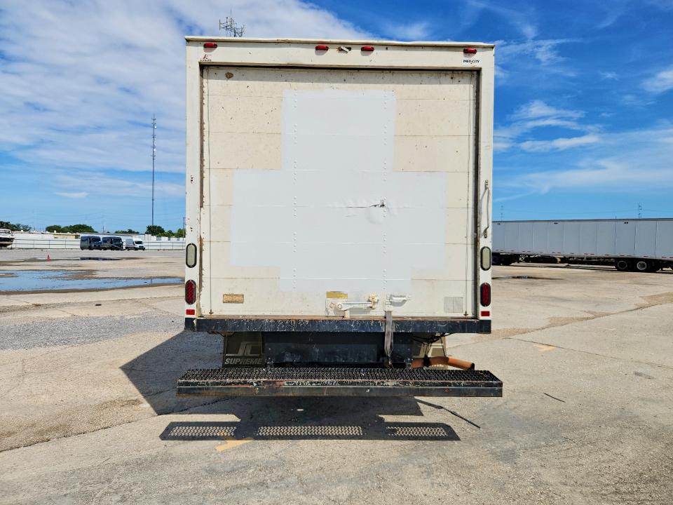 2015 Chevrolet Express 3500 VIN 1GB3G4CG9F1286446 COPART salvage auction — MECHANICAL, LA - CERTIFICATE OF TITLE, sold $150 on 2026-07-09 (photo 6)