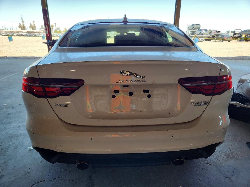 2020 Jaguar Xe VIN SAJAE4FX1LCP62937 COPART salvage auction — NORMAL WEAR, Nv - Certificate Of Title (P), sold $4,450 on 2026-07-06 (photo 6)