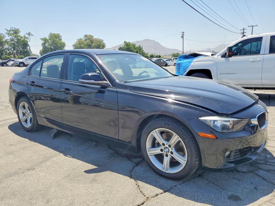 2013 BMW 3er VIN WBA3C1G55DNR48086 COPART salvage auction — FRONT END, Ca - Salvage Certificate, sold $1,950 on 2026-07-09 (photo 4)