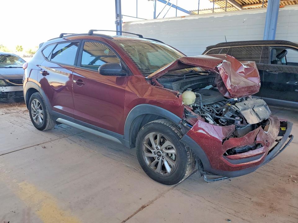 2017 Hyundai Tucson VIN KM8J33A47HU330989 COPART salvage auction — FRONT END, Az - Cert Of Title - Salvage, sold $1,300 on 2026-07-09 (photo 4)