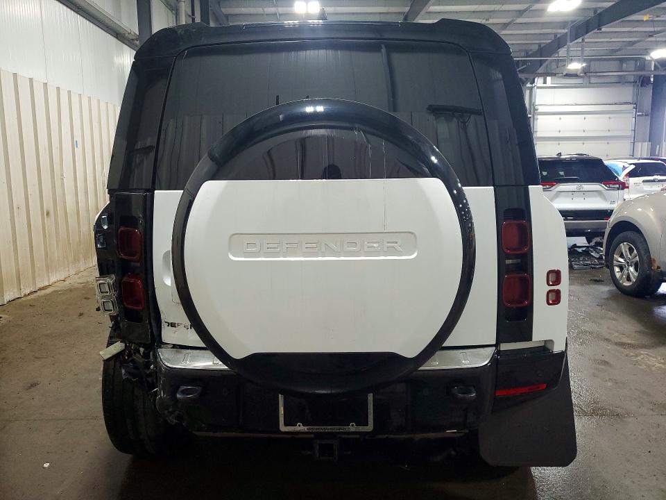 2025 Land rover Defender VIN SALE27EU9S2411448 COPART salvage auction — REAR END, WI - CERT OF TITLE-CLAIM PAID, sold $20,400 on 2026-07-21 (photo 6)