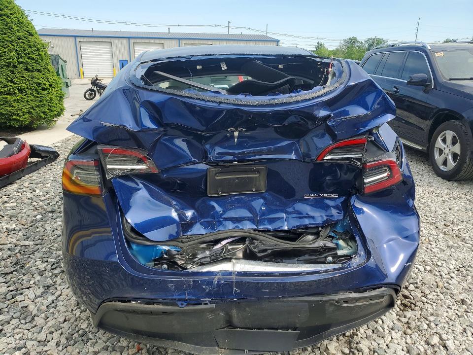 2025 Tesla Model y VIN 7SAYGDEF6SA352748 COPART salvage auction — REAR END, Ma - Cert Of Title-Salvage, sold $13,300 on 2026-07-09 (photo 6)