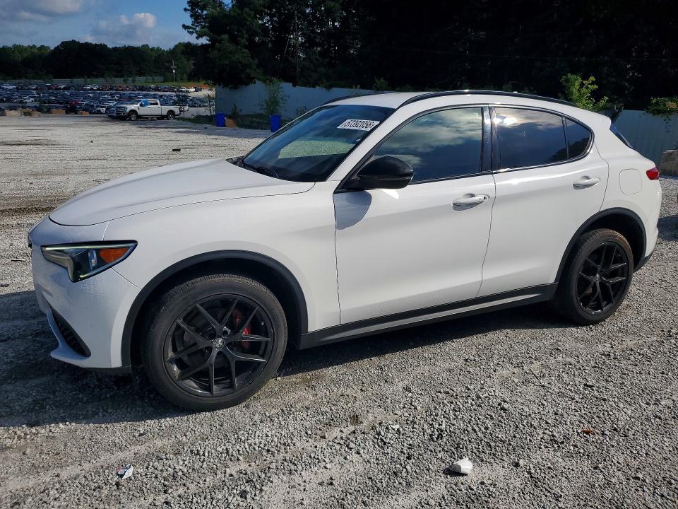 2020 Alfa romeo Stelvio VIN ZASPAJAN6L7C74852 COPART salvage auction — MINOR DENT/SCRATCHES, Ga - Certificate Of Title, sold $7,400 on 2026-07-20 (photo 1)
