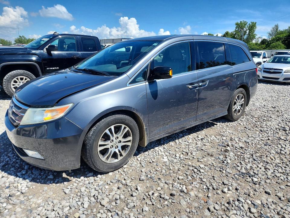 2013 Honda VIN 5FNRL5H90DB056073 COPART salvage auction — SIDE, Mi - Certificate Of Title, sold $2,000 on 2026-07-02 (photo 1)