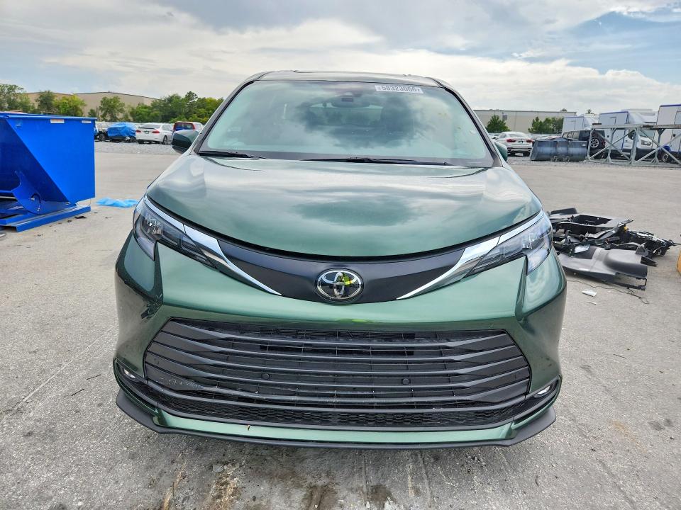 2026 Toyota Sienna VIN 5TDYRKEC2TS300227 COPART salvage auction — REAR END, Fl - Certificate Of Title, sold $36,250 on 2026-07-28 (photo 5)