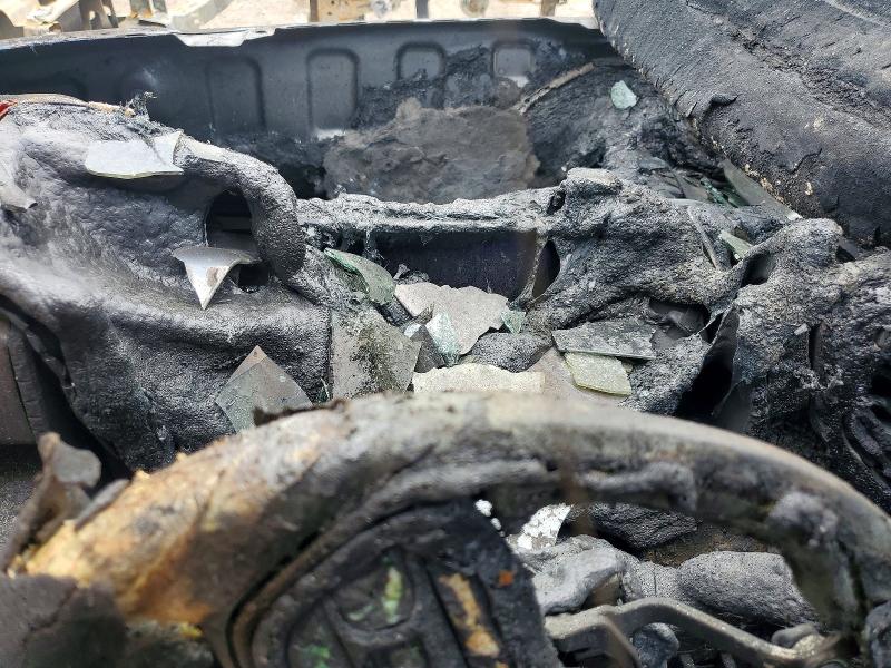 2024 Toyota Tundra VIN 5TFWA5DB8RX224749 COPART salvage auction — BURN, On - Permit Irrepairable, sold $350 on 2026-07-30 (photo 9)