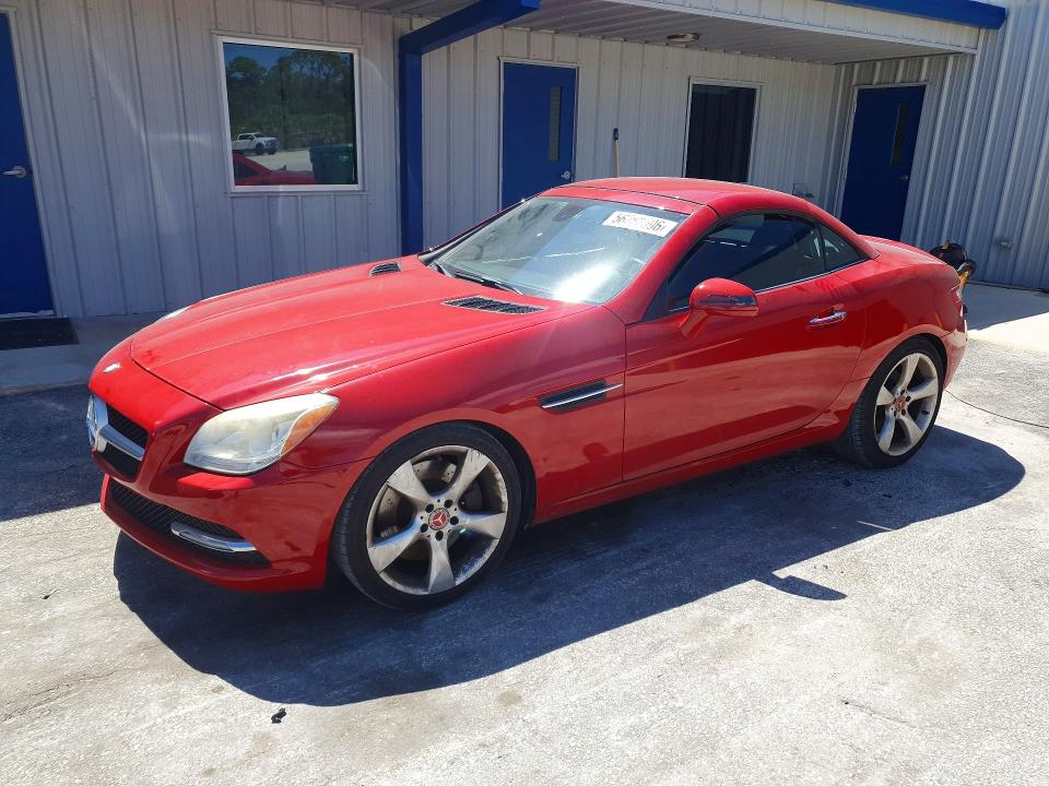 2013 Mercedes-benz Slk-klasse VIN WDDPK5HA1DF050093 COPART salvage auction — SIDE, Fl - Cert Of Title Slvg Rebuildable, sold $4,100 on 2026-08-12 (photo 1)