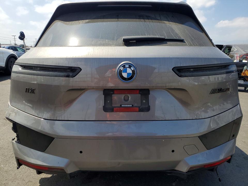2023 BMW Ix VIN WB533CF01PCM04541 COPART salvage auction — REAR END, Ca - Salvage Certificate, sold $7,200 on 2026-08-19 (photo 6)