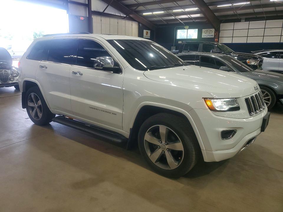 2014 Jeep VIN 1C4RJFCG1EC395781 COPART salvage auction — MINOR DENT/SCRATCHES, Ct - Certificate Of Title, sold $3,500 on 2026-08-04 (photo 4)