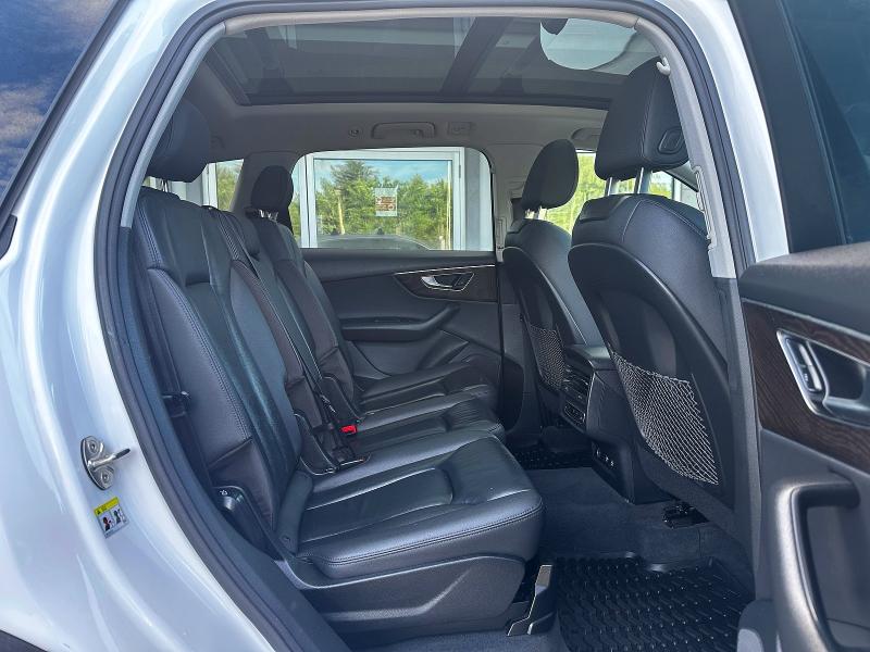 2020 Audi Q7 VIN WA1LXAF70LD009548 COPART salvage auction — MINOR DENT/SCRATCHES, MA - CERTIFICATE OF TITLE (P), sold $15,900 on 2026-07-02 (photo 6)