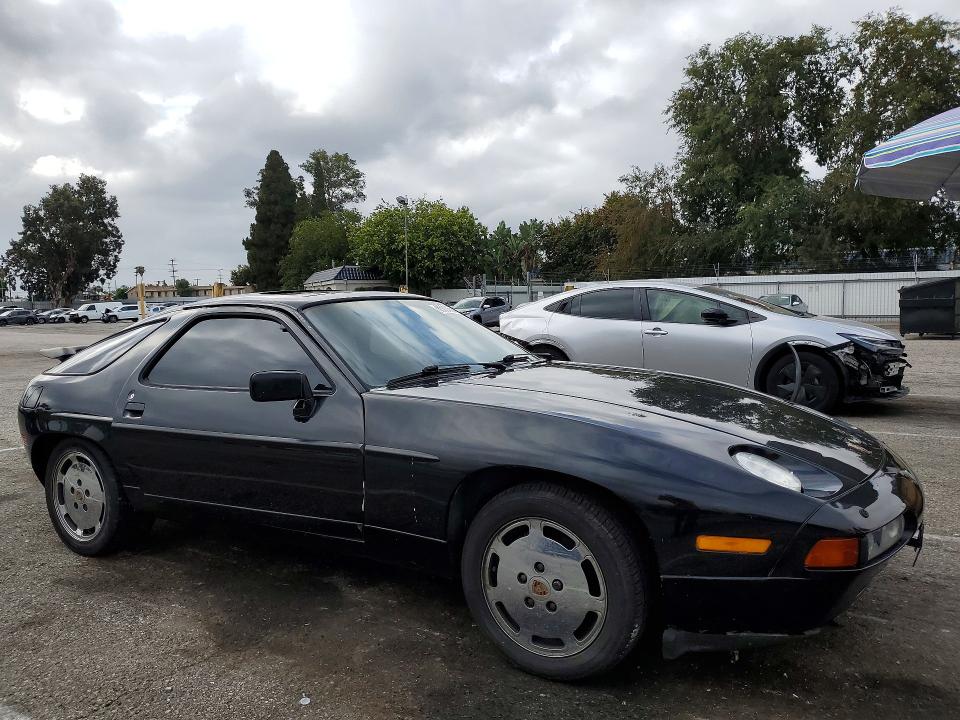 1988 Porsche 928 VIN WP0JB0926JS860462 COPART salvage auction — REAR END, Ca - Dis/Dlr/Exp Only Clean Title (P), sold $5,100 on 2026-07-10 (photo 4)