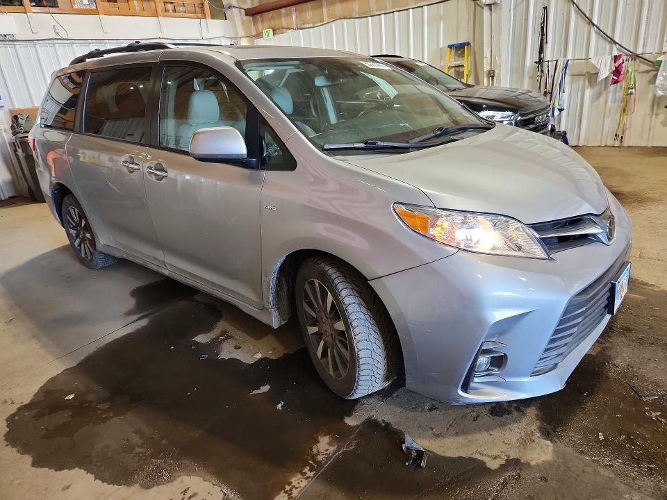 2018 Toyota Sienna VIN 5TDDZ3DC2JS201880 COPART salvage auction — FRONT END, AK - BILL OF SALE- SALVAGE, sold $1,600 on 2026-07-21 (photo 4)