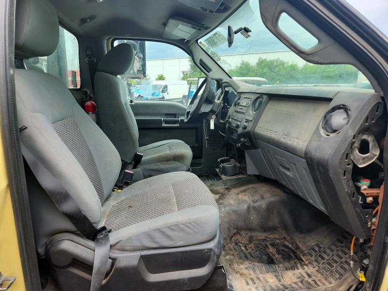 2011 Ford F-550 super duty VIN 1FDUF5GT1BEC38034 COPART salvage auction — STRIPPED, Fl - Certificate Of Title (P), sold $9,700 on 2026-07-27 (photo 5)