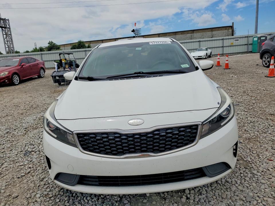2017 Kia Forte VIN 3KPFK4A71HE109593 COPART salvage auction — UNDERCARRIAGE, OH - CERT OF TITLE-SALVAGE, sold $1,550 on 2026-07-02 (photo 5)