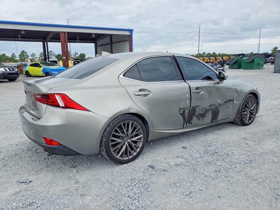 2014 Lexus Is VIN JTHBF1D26E5031917 COPART salvage auction — SIDE, Salvage Title, sold $450 on 2026-07-21 (photo 3)