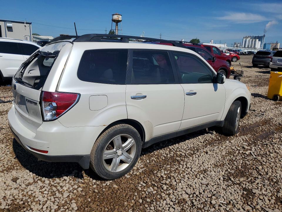 2010 Subaru Forester VIN JF2SH6DC6AH762178 COPART salvage auction — REAR END, IL - SALVAGE CERTIFICATE, sold $800 on 2026-07-29 (photo 3)