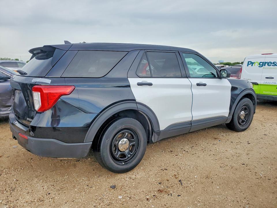 2022 Ford Explorer VIN 1FM5K8AB5NGA47775 COPART salvage auction — MINOR DENT/SCRATCHES, Tx - Salvage Vehicle Title (P), sold $7,100 on 2026-07-30 (photo 3)