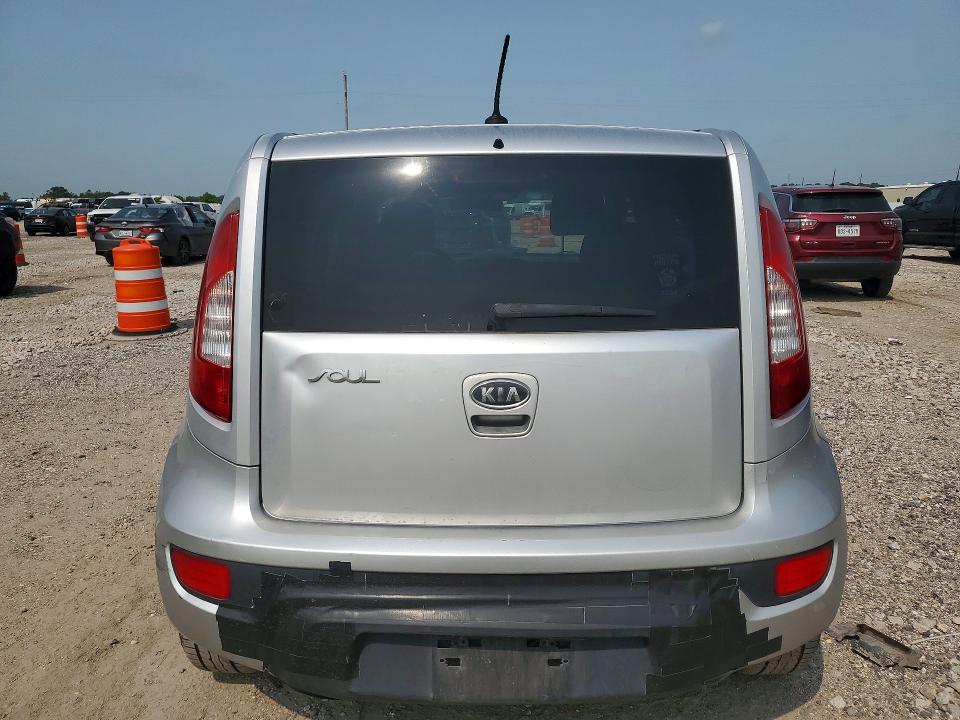 2012 Kia VIN KNDJT2A66C7356975 COPART salvage auction — MINOR DENT/SCRATCHES, Tx - Salvage Vehicle Title, sold $550 on 2026-07-20 (photo 6)
