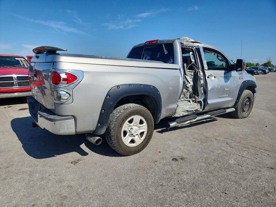 2008 Toyota Tundra VIN 5TFRV541X8X033888 COPART salvage auction — SIDE, Fl - Cert Of Title Slvg Rebuildable, sold $3,600 on 2026-07-09 (photo 3)