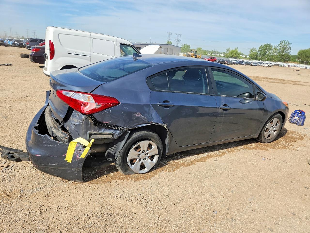 2016 Kia Forte VIN KNAFK4A67G5610583 COPART salvage auction — Rear End, IL - SALVAGE CERTIFICATE, sold $950 on 2026-06-30 (photo 3)