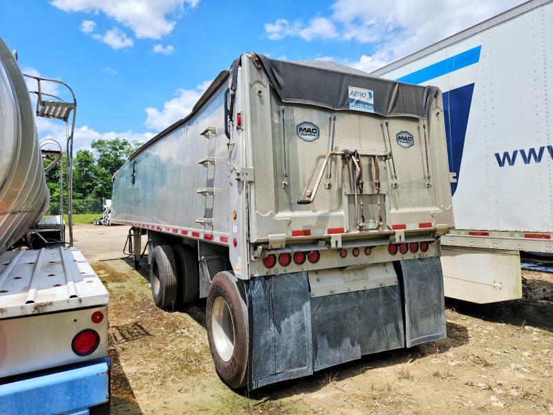 2022 Mac Trailer VIN 5MADN3921NS062648 COPART salvage auction — ROLLOVER, PA - CERTIFICATE OF SALVAGE, sold $1,150 on 2026-07-30 (photo 3)