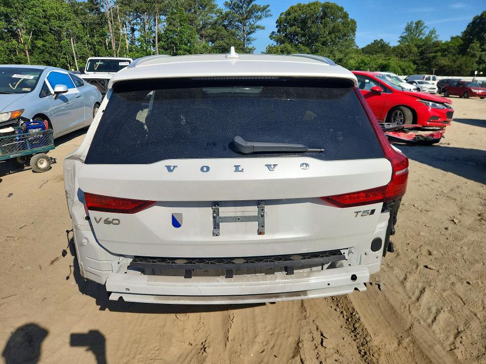 2020 Volvo V60 VIN YV4102WK6L1037932 COPART salvage auction — SIDE, Md - Cert Of Salvage > 75% Damage, sold $6,000 on 2026-07-07 (photo 6)