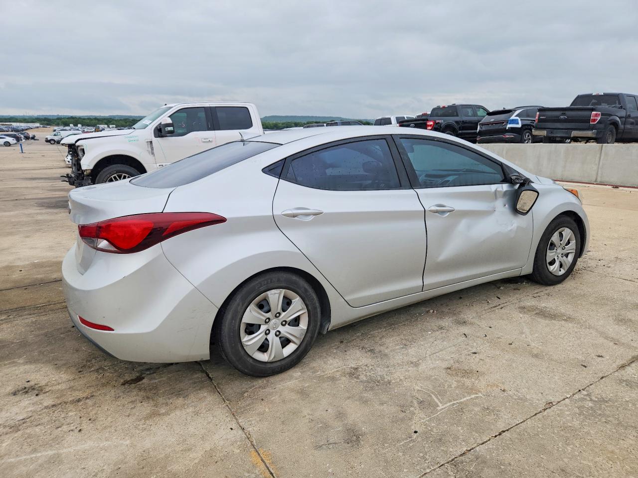 2016 Hyundai Elantra VIN 5NPDH4AE3GH750646 COPART salvage auction — Side, AZ - CERT OF TITLE - SALVAGE, sold $1,800 on 2026-07-09 (photo 3)
