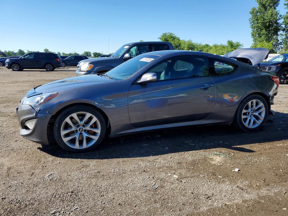 2015 Hyundai Genesis VIN KMHHU6KJ3FU127435 COPART salvage auction — REAR END, On - Permit Irrepairable, sold $925 on 2026-07-09 (photo 1)