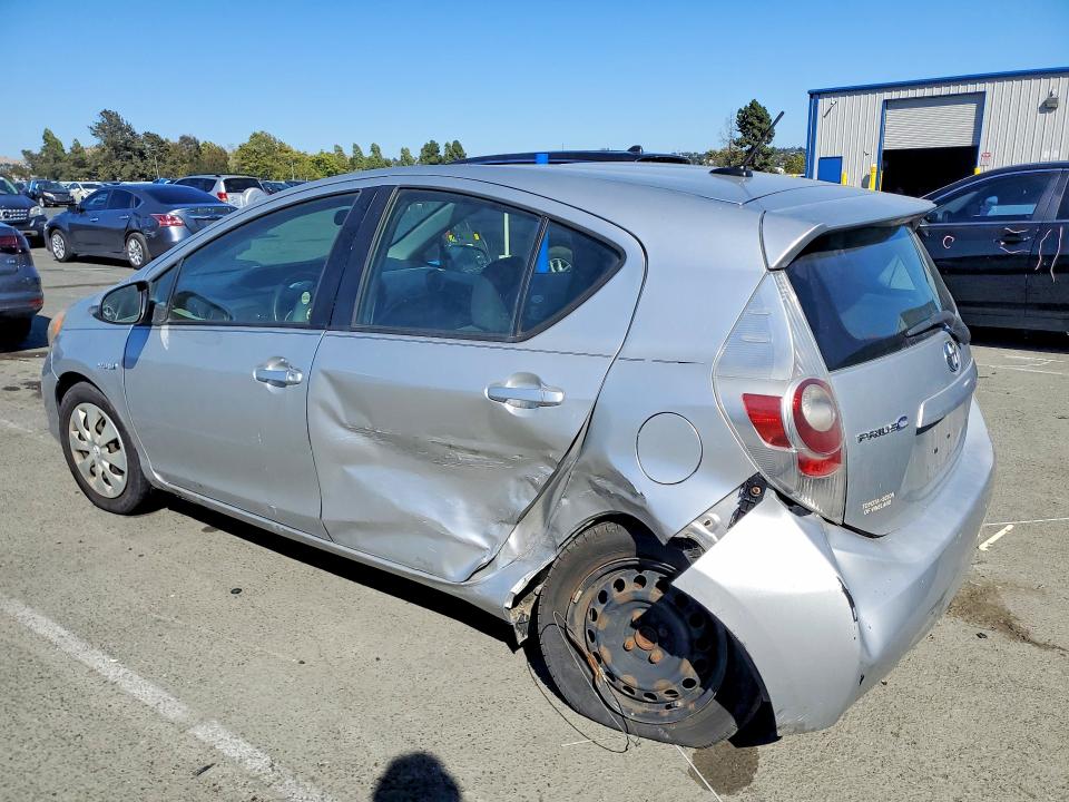 2012 Toyota Prius VIN JTDKDTB32C1001400 COPART salvage auction — SIDE, Nj - Dis/Dlr/Exp Only Clean Title, sold $975 on 2026-07-25 (photo 2)
