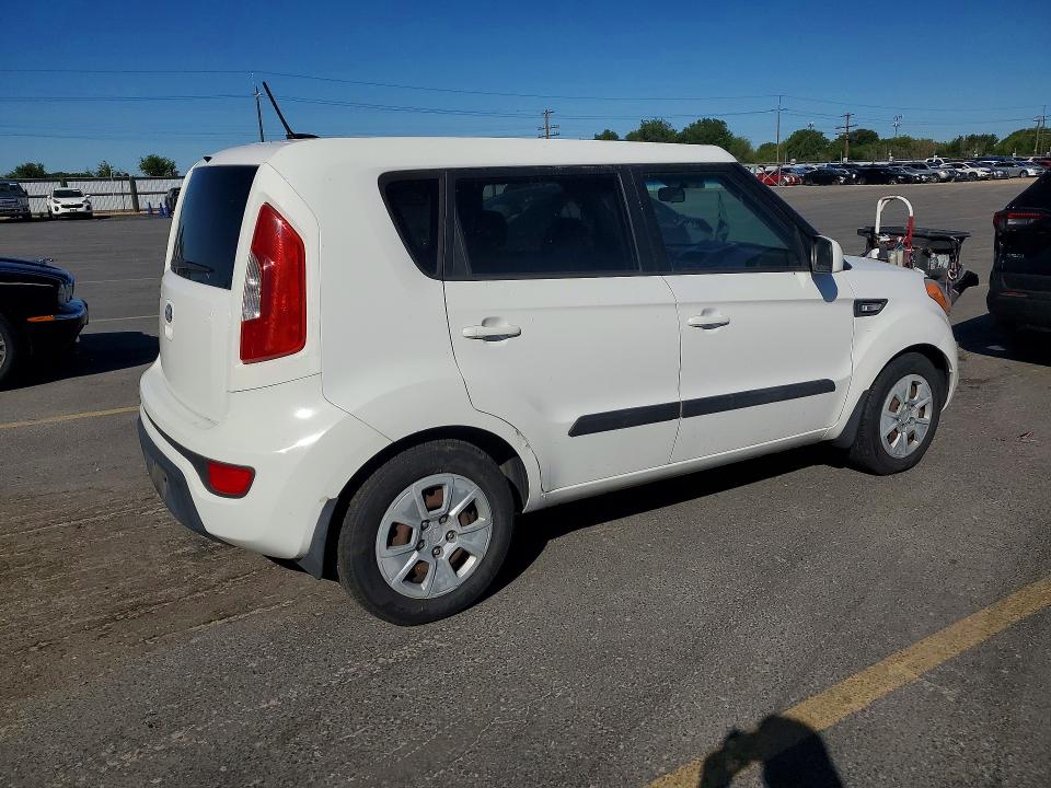 2013 Kia VIN KNDJT2A55D7585365 COPART salvage auction — REAR END, ID - CERTIFICATE OF TITLE, sold $725 on 2026-07-09 (photo 3)