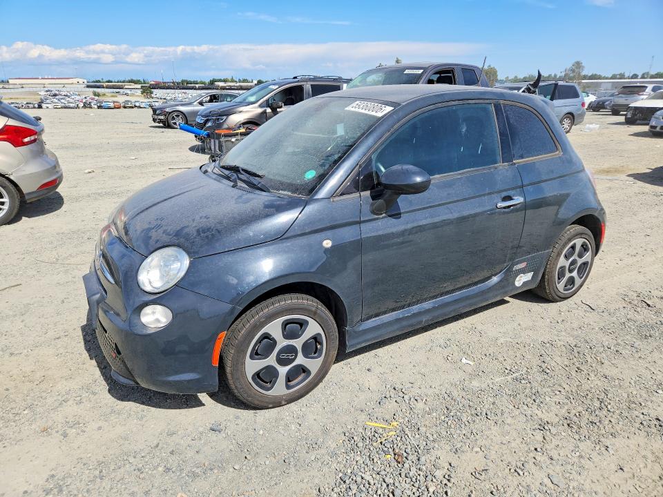 2016 Fiat 500 VIN 3C3CFFGE4GT193111 COPART salvage auction — NORMAL WEAR, CA - DIS/DLR/EXP ONLY CLEAN TITLE, sold $925 on 2026-08-04 (photo 2)