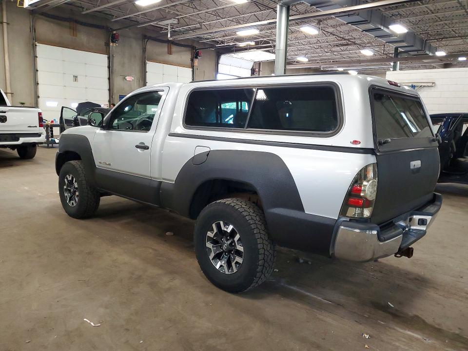 2006 Toyota Tacoma VIN 5TEPX42N36Z283352 COPART salvage auction — MINOR DENT/SCRATCHES, MN - CERT OF TITLE-PRIOR SALVAGE, sold $4,200 on 2026-07-13 (photo 2)