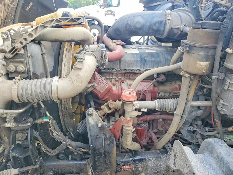 2021 Mack Granite VIN 1M2GR4GC5MM023764 COPART salvage auction — ROLLOVER, AL - CERT OF TITLE-SALVAGE TITLE (P), sold $5,100 on 2026-07-09 (photo 7)