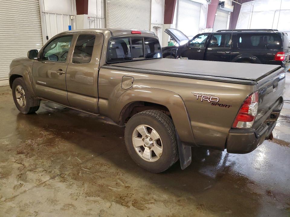 2011 Toyota Tacoma VIN 5TFUU4EN5BX009160 COPART salvage auction — SIDE, Wi - Non Public Clean Title, sold $3,700 on 2026-07-06 (photo 2)