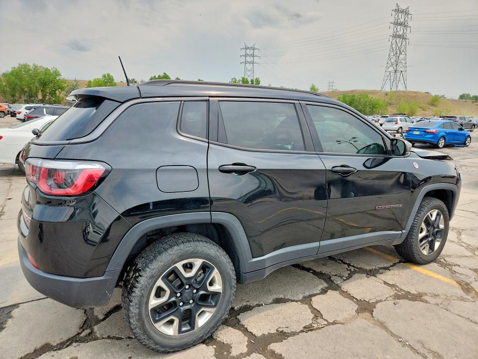 2018 Jeep Compass VIN 3C4NJDDB5JT136232 COPART salvage auction — FRONT END, Co - Salvage Title, sold $3,600 on 2026-07-22 (photo 3)