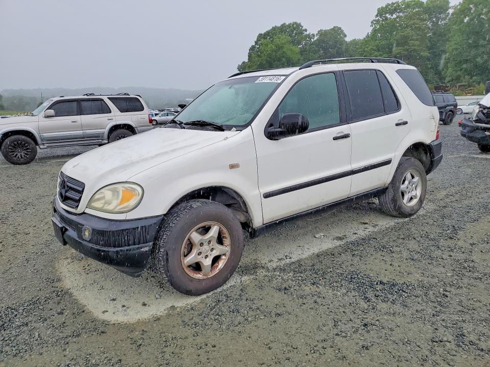1998 Mercedes-benz Ml-class VIN 4JGAB54E2WA031542 — COPART salvage auction photo