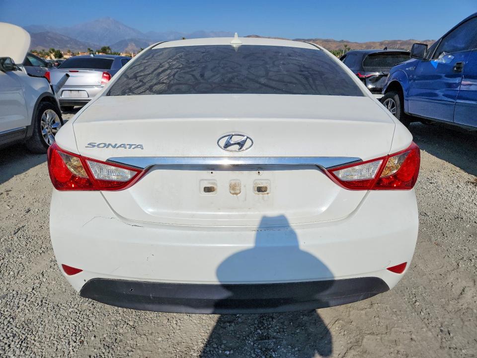 2014 Hyundai Sonata VIN 5NPEB4AC1EH831047 COPART salvage auction — MECHANICAL, Ca - Dis/Dlr/Exp Only Clean Title, sold $1,098 on 2026-07-09 (photo 6)