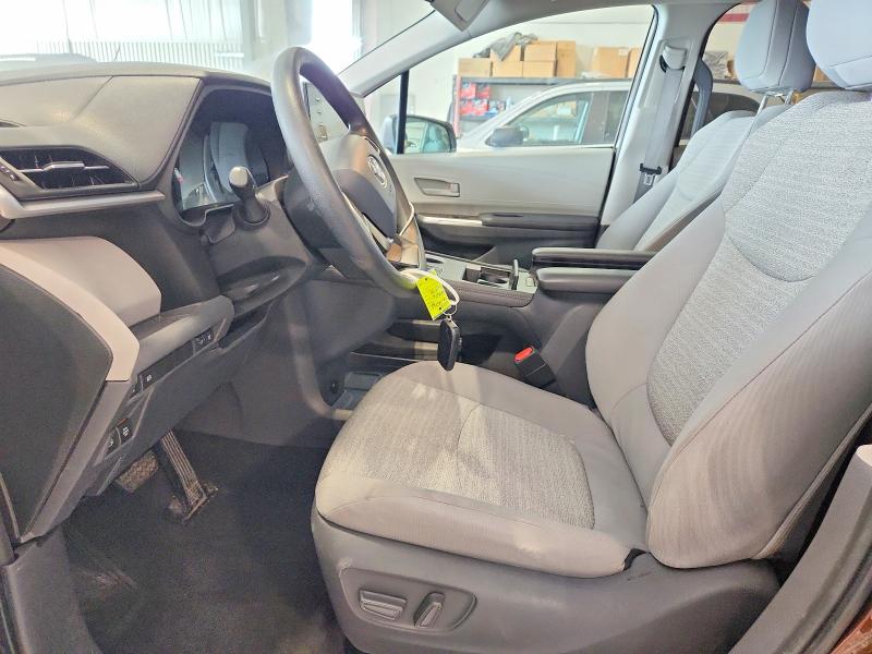2021 Toyota Sienna VIN 5TDKSKFC5MS034082 COPART salvage auction — FRONT END, Ne - Cert Of Title-Salvage, sold $250 on 2026-07-21 (photo 7)