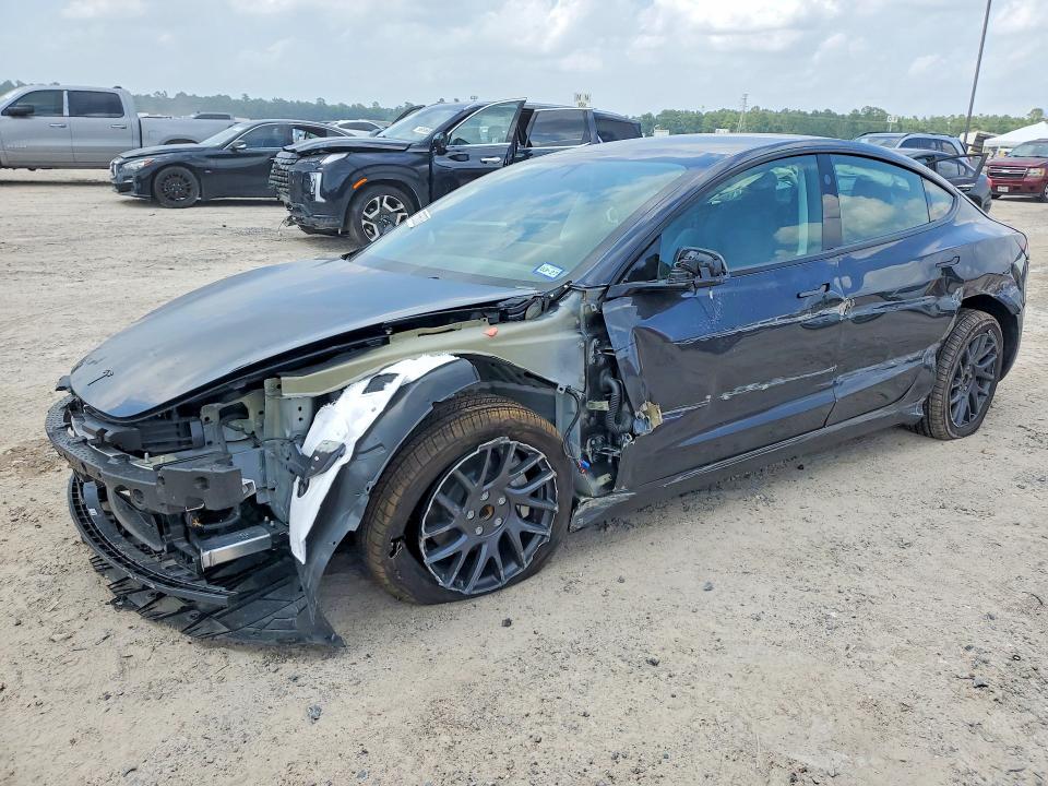 2026 Tesla Model 3 VIN 5YJ3E1EA5TF160564 — COPART salvage auction photo
