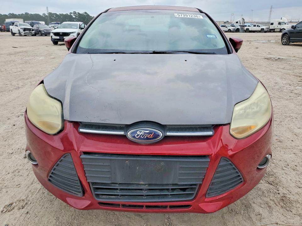 2014 Ford Focus VIN 1FADP3F29EL207988 COPART salvage auction — NORMAL WEAR, Tx - Certificate Of Title, sold $400 on 2026-07-02 (photo 5)