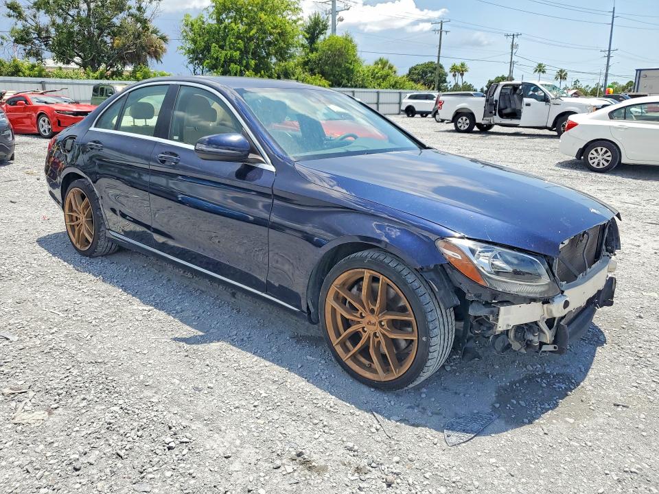 2016 Mercedes-benz C-klasse VIN 55SWF4JB4GU127862 COPART salvage auction — FRONT END, Fl - Certificate Of Title (P), sold $3,600 on 2026-07-10 (photo 4)